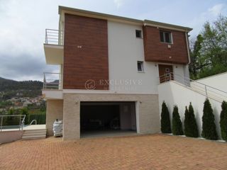 Hiša Poljane, Opatija - Okolica, 275m2