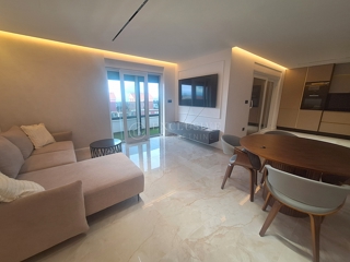 Stanovanje Malinska, Malinska-Dubašnica, 70m2