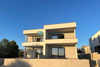 VODICE, novogradnja, dvoetažno stanovanje, pogled na morje, strešna terasa