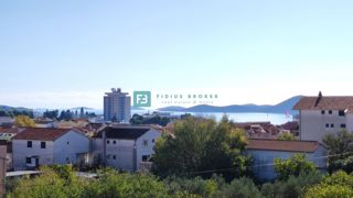 VODICE, novogradnja, 2. nad., 600 m do plaže, dvigalo, 3 spalnice