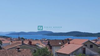 VODICE, novogradnja, 2. nad., panoramski pogled na morje, shramba, S7