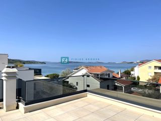 VODICE - SRIMA, novo, 2. vrsta do morja, penthouse, strešna terasa, panoramski pogled
