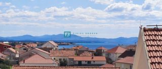 VODICE, novogradnja, 2. nad., 600 m do plaže, dvigalo, 3 spalnice