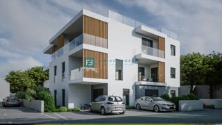 VODICE, novogradnja, pritličje, vrt 30 m2, 650 m do plaže