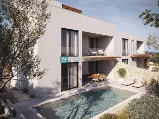 VODICE, novogradnja, pol samostojna hiša, panoramski razgled, bazen, strešna terasa