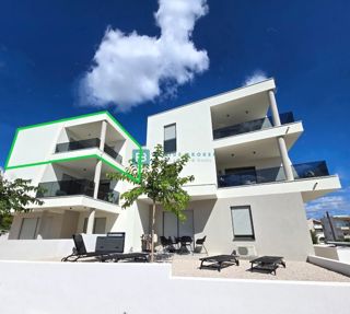 VODICE, novo, 400 m do morja, 2. nadstropje, luksuzno stanovanje s pogledom na morje, S7