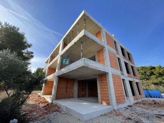 SRIMA, novogradnja, 300 m od morja, 2. nadstropje, 3 spalnice