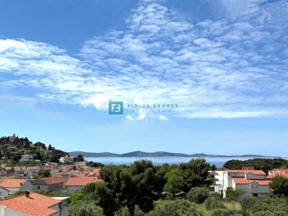 TRIBUNJ, nova, dvojček, panoramski pogled na morje, bazen