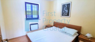 BR1650 - Apartmanska kuća s pogledom na more, Brač, na prodaju