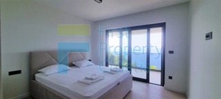 MA1668 - Vila u popularnom ljetovalištu, okolica Makarske, na prodaju