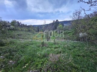 Zemljišče Klana, 990m2