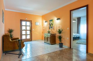 Stanovanje Opatija - Centar, Opatija, 140,67m2