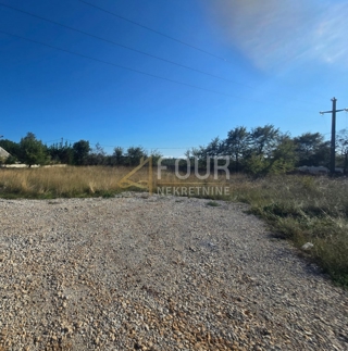 Zemljišče Vodnjan, 659m2