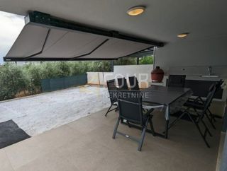 Stanovanje Novigrad, 88,90m2
