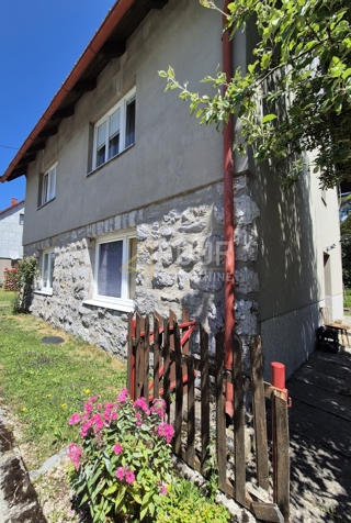 Hiša Ravna Gora, 150m2