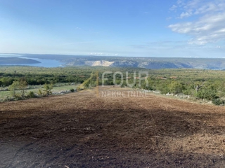 Zemljišče Labin, 720m2