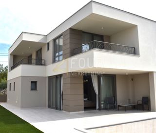Hiša Malinska, Malinska-Dubašnica, 173,45m2