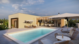 Hiša Smoljanci, Svetvinčenat, 180m2