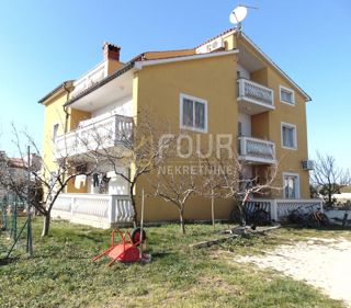 Hiša Veli vrh, Pula, 420m2
