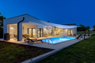 Hiša Rovinjsko Selo, Rovinj, 139,28m2