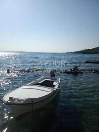 Zemljišče Tribanj, Starigrad, 1.118m2