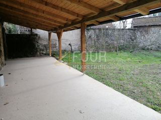 Hiša Severin na Kupi, Vrbovsko, 250m2