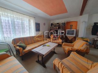 Hiša Fužine, 200m2
