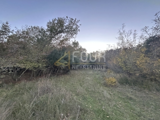 Zemljišče Veli vrh, Pula, 4.983m2