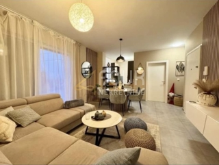 Češnjevci, 2s+d, dvorišče 33m2 in parkirno mesto