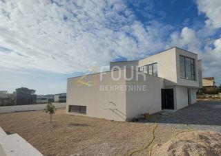 Hiša Vodice, 150m2
