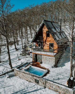 Hiša Jelenje, 150m2