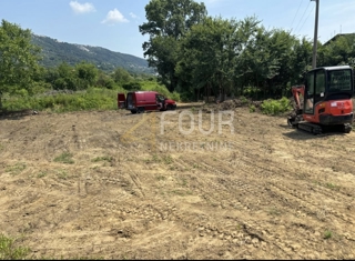 Zemljišče Mundanije, Rab, 1.713m2