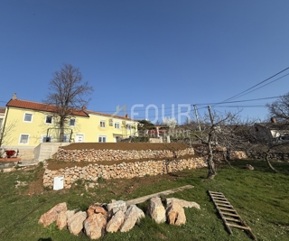 Hreljin, samostojna hiša, P+1, 266m2