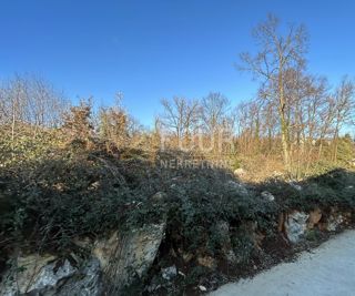 Zemljišče Matulji, 881m2