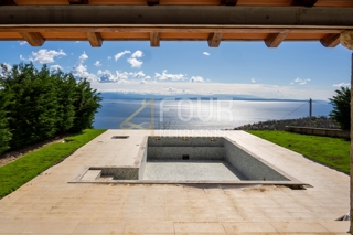 Poljane, samostojna hiša, 300m2