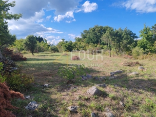 Otok Krk, Omišalj, kmetijsko zemljišče, 770m2