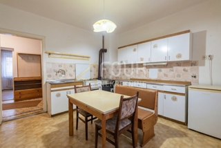 Hiša Ravna Gora, 150m2