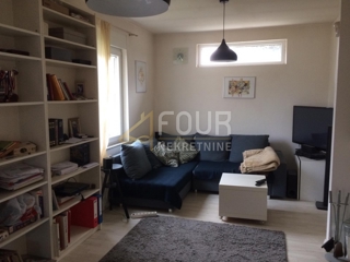 Hiša Žitnjak, Peščenica - Žitnjak, 70m2