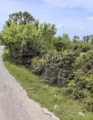 Zemljišče Juršići, Svetvinčenat, 883m2