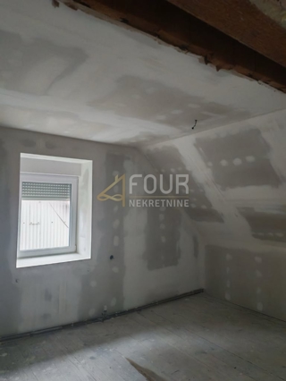 Hiša Delnice, 250m2