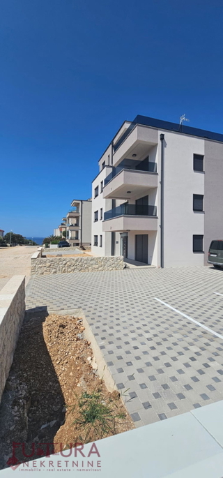Pag - Mandre, stanovanje 90,85 m2, prodaja, strešna terasa, razgled, novo, lokacija!