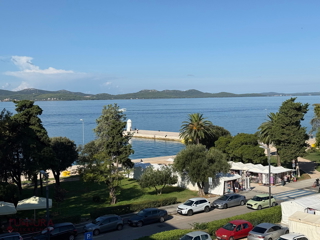 ZADAR - POLOTOČJE, STANOVANJE 65 M2, PRODAJA, POGLED NA MORJE, LOKACIJA!