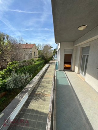 ZADAR - KOLOVARE, STANOVANJE 77 M2, PRODAJA, 40 M OD PLAŽE, POGLED!!!