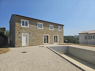 Momjan okolica Vila