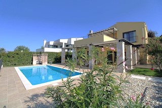 UMAG- čudovita hiša z bazenom in TOP pogledom na morje!