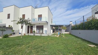 Kamnita hiša prodaja, Istra