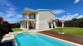Poreč, samostojna hiša 134 m2 z bazenom