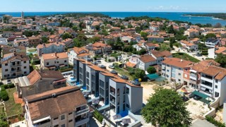 Poreč okolica - Luksuzna hiša z bazenom le 700 m od morja