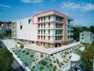 Brezhibno stanovanje v novogradnji najvišjega standarda s sanjsko teraso in razgledom, ki ga ne boste nikoli pozabili