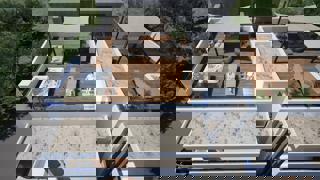 Novogradnja v bližini morja in plaže